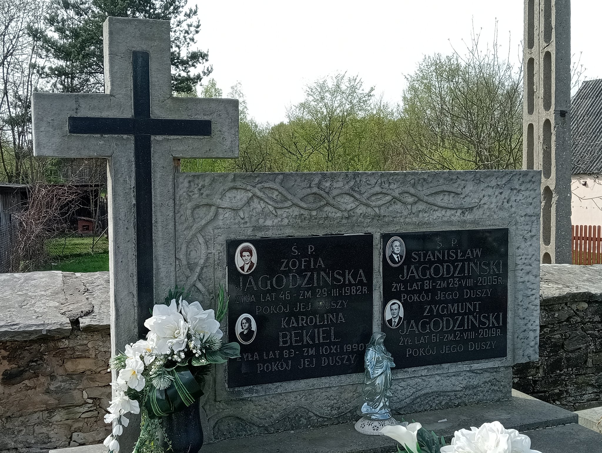 Karolina Bekiel Szydłowiec - Grobonet - Wyszukiwarka osób pochowanych